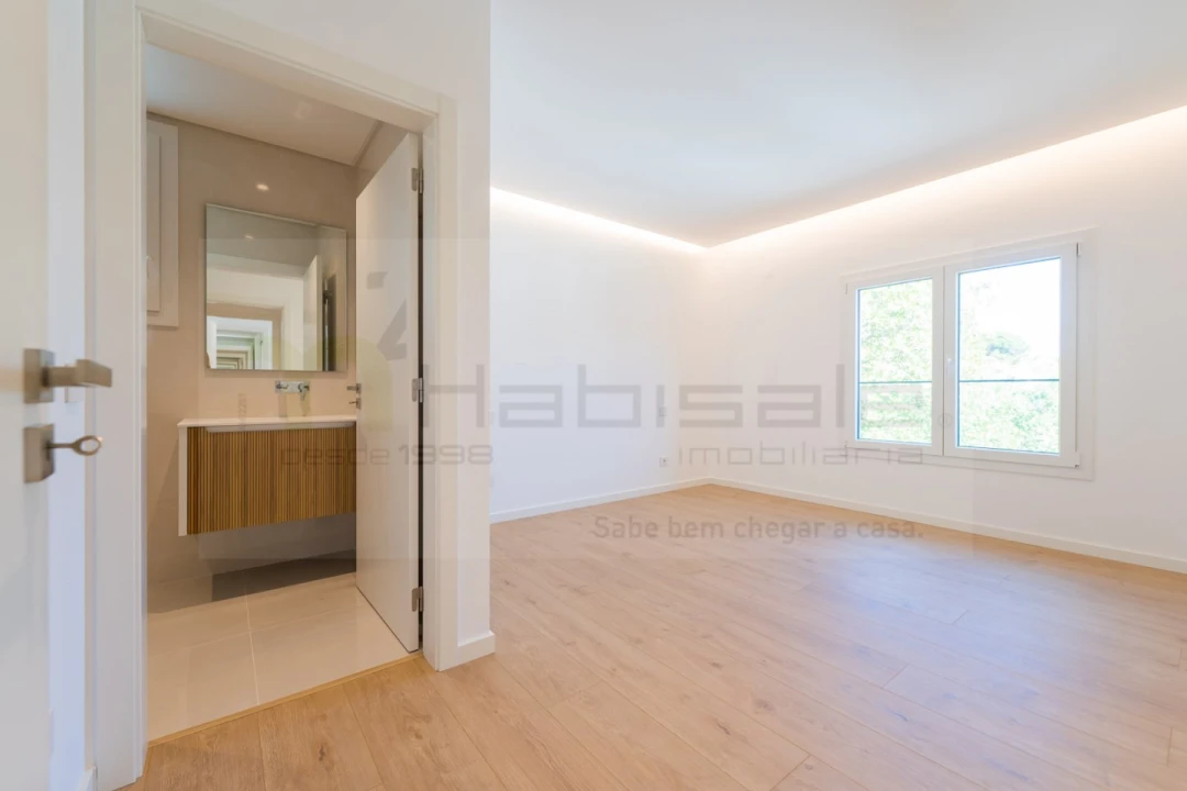 Apartamento T3 para Venda em Carcavelos e Parede Foto 22