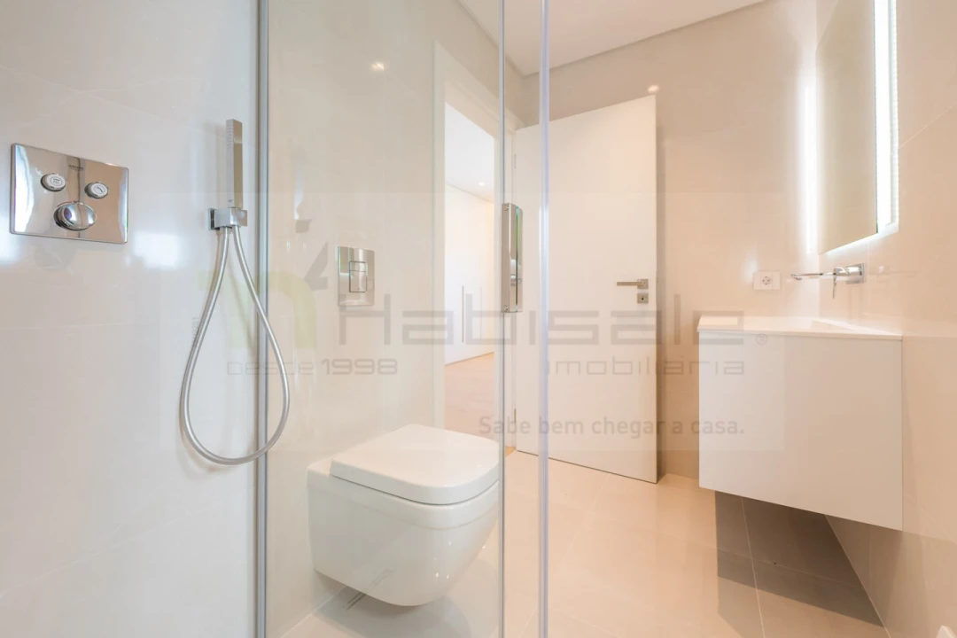 Apartamento T3 para Venda em Carcavelos e Parede Foto 33