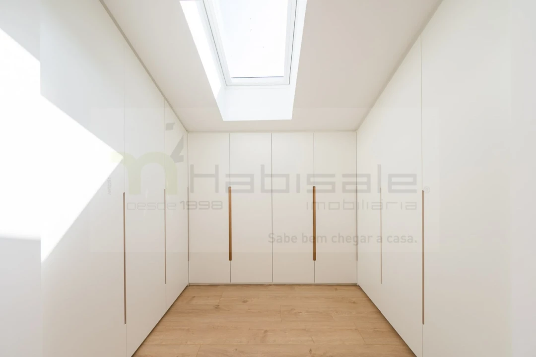 Apartamento T3 para Venda em Carcavelos e Parede Foto 45