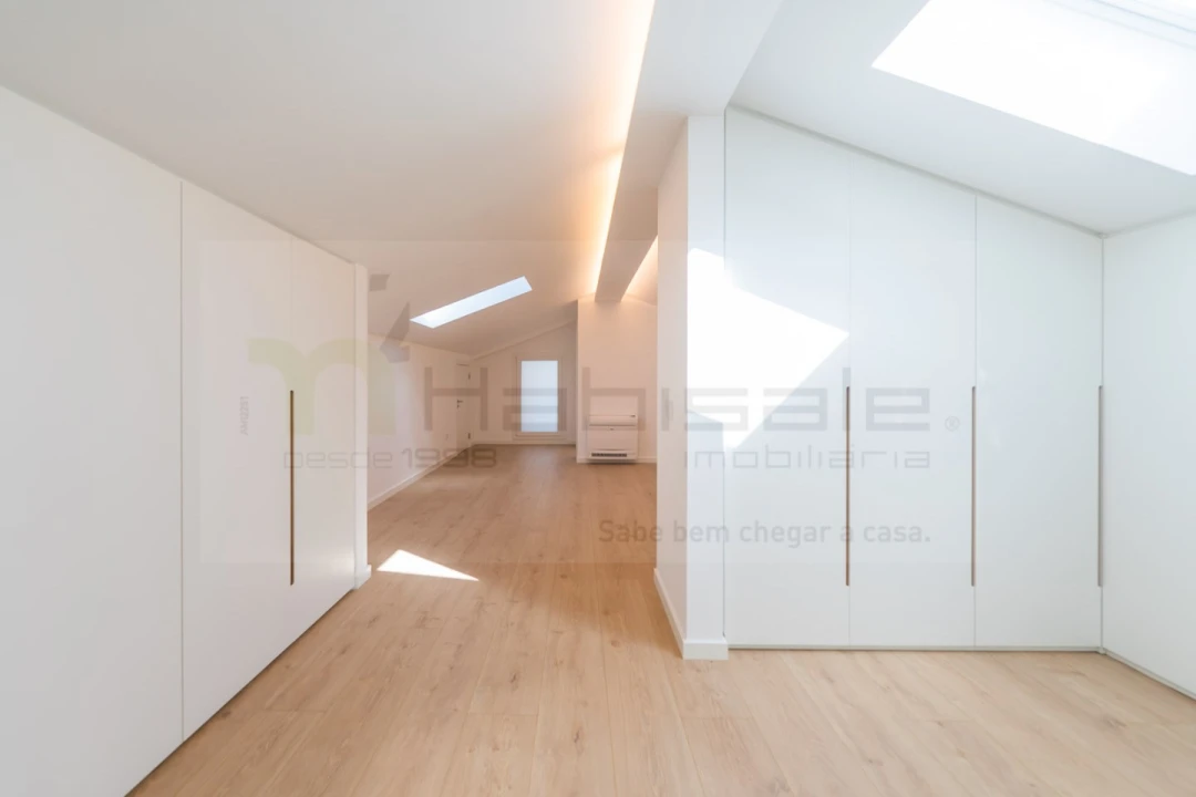 Apartamento T3 para Venda em Carcavelos e Parede Foto 50