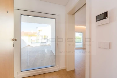 Apartamento T3 para Venda em Carcavelos e Parede
