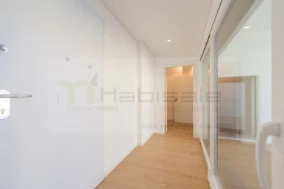 Apartamento T3 para Venda em Carcavelos e Parede