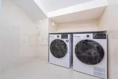 Apartamento T3 para Venda em Carcavelos e Parede