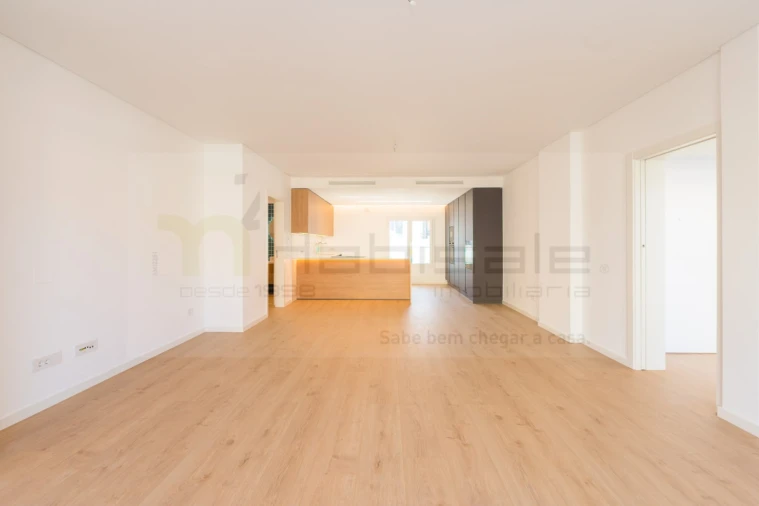 Apartamento T3 para Venda em Carcavelos e Parede Foto 8