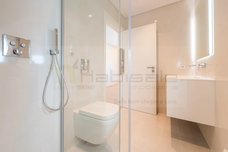 Apartamento T3 para Venda em Carcavelos e Parede Foto 33