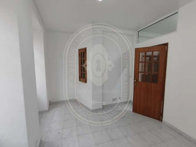 Escritório para Arrendamento em São João Baptista e Santa Maria dos Olivais Foto 13