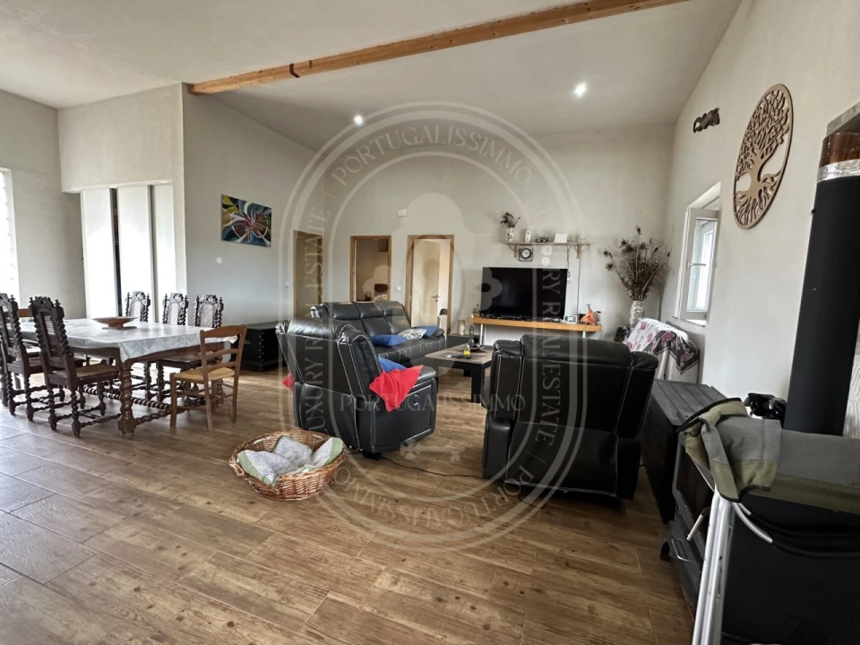 Moradia T4 para Venda em Brogueira, Parceiros de Igreja e Alcorochel Foto 8