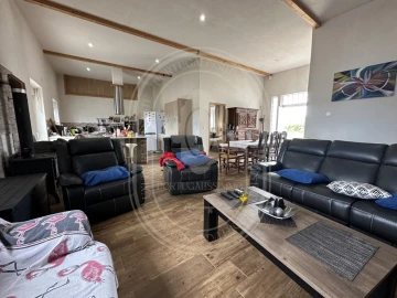 Moradia T4 para Venda em Brogueira, Parceiros de Igreja e Alcorochel