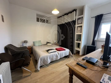 Moradia T4 para Venda em Brogueira, Parceiros de Igreja e Alcorochel