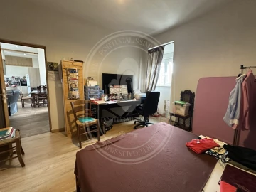 Moradia T4 para Venda em Brogueira, Parceiros de Igreja e Alcorochel