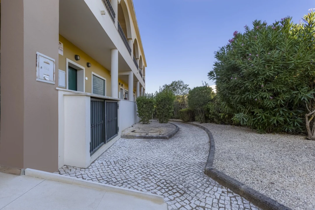 Apartamento T2 para Venda em Budens Foto 7