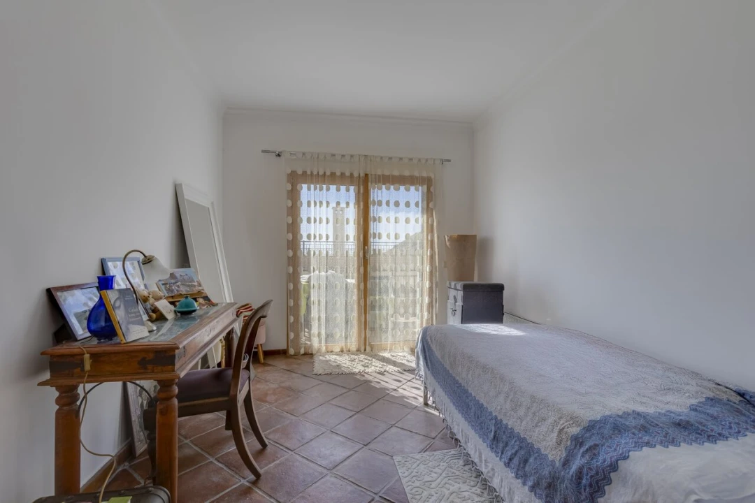 Apartamento T2 para Venda em Budens Foto 18