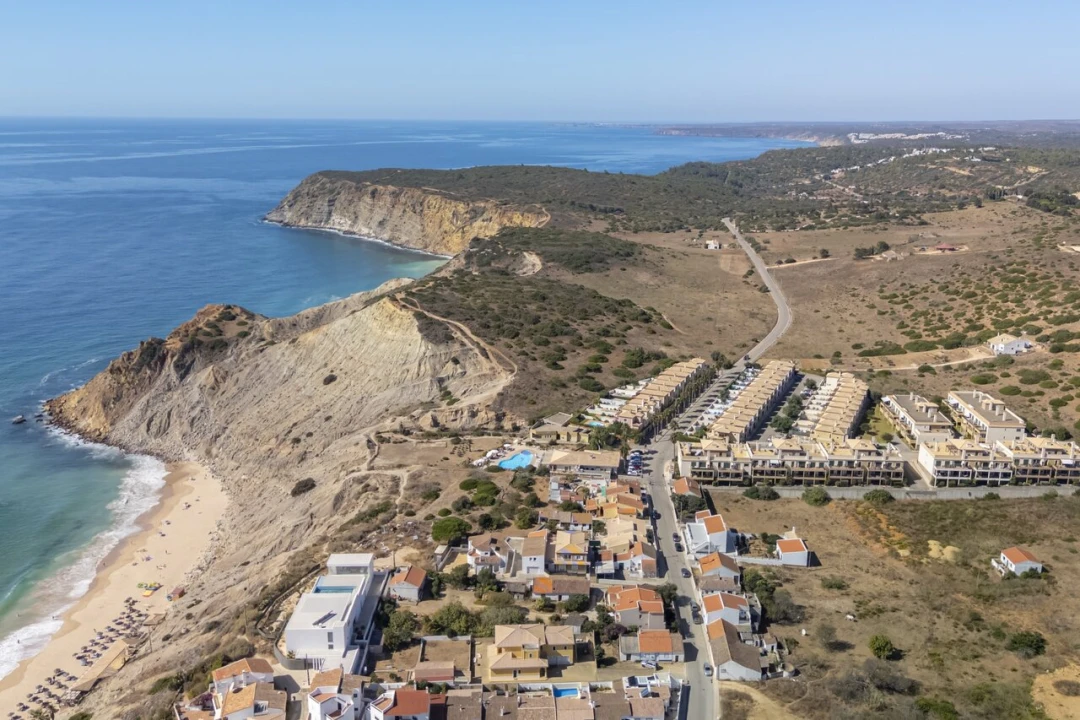 Apartamento T2 para Venda em Budens Foto 6