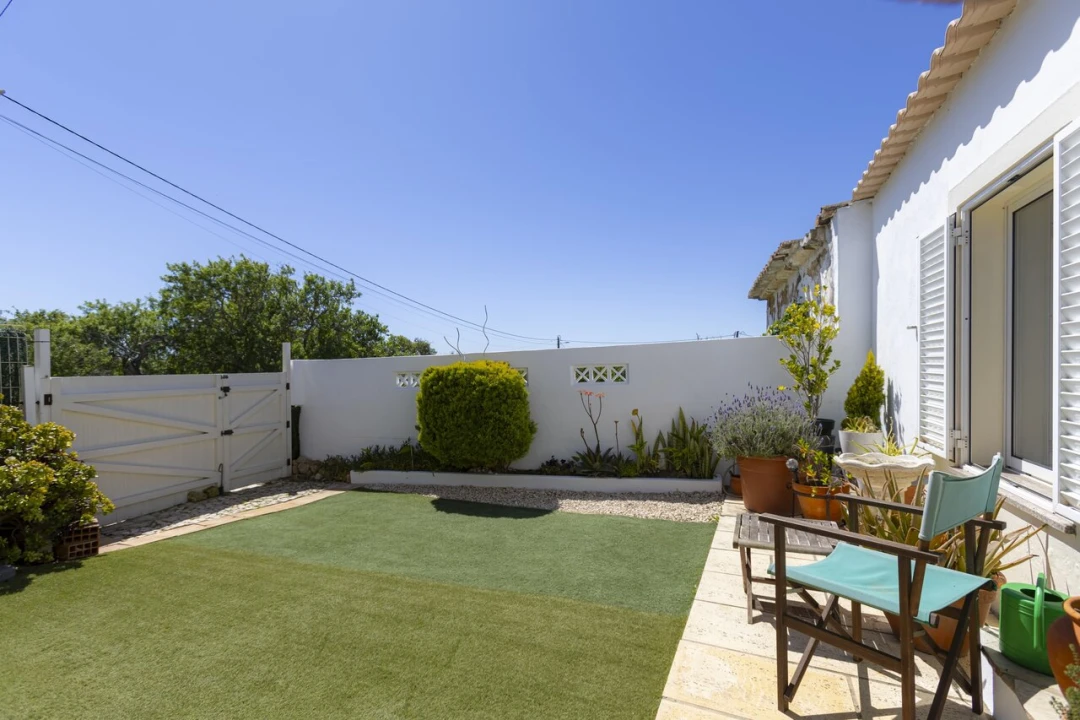 Moradia T2 para Venda em Luz Foto 4