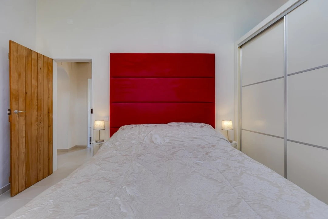 Moradia T2 para Venda em Luz Foto 15