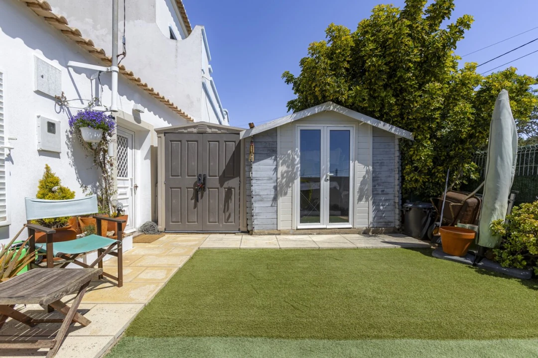 Moradia T2 para Venda em Luz Foto 21