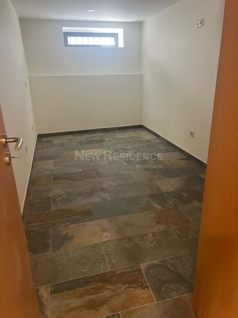 Moradia T4 para Venda em Espinho