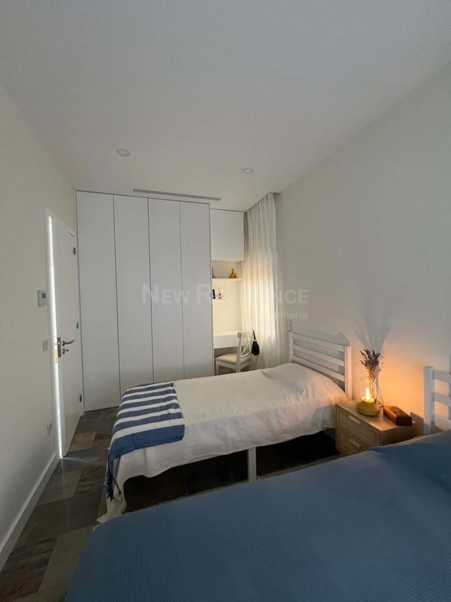 Moradia T4 para Venda em Espinho Foto 16