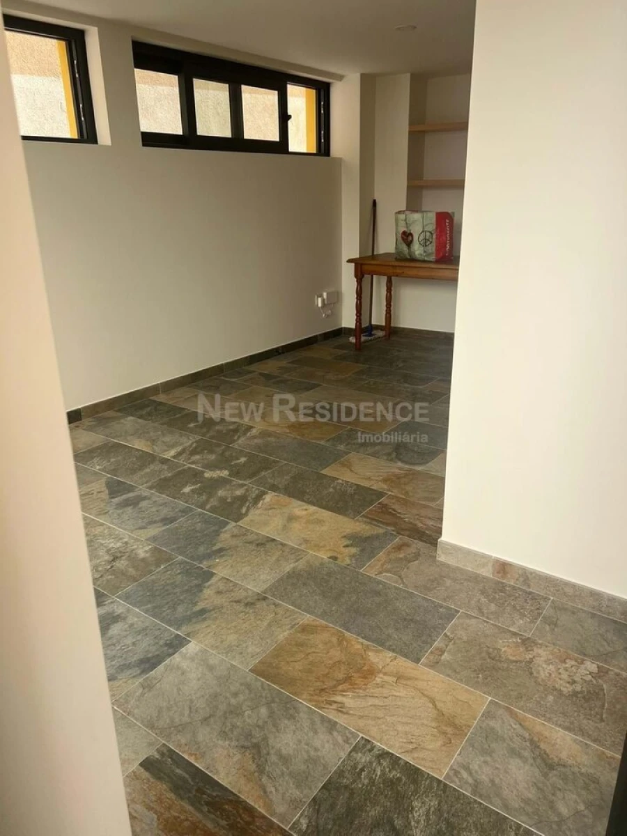 Moradia T4 para Venda em Espinho Foto 5