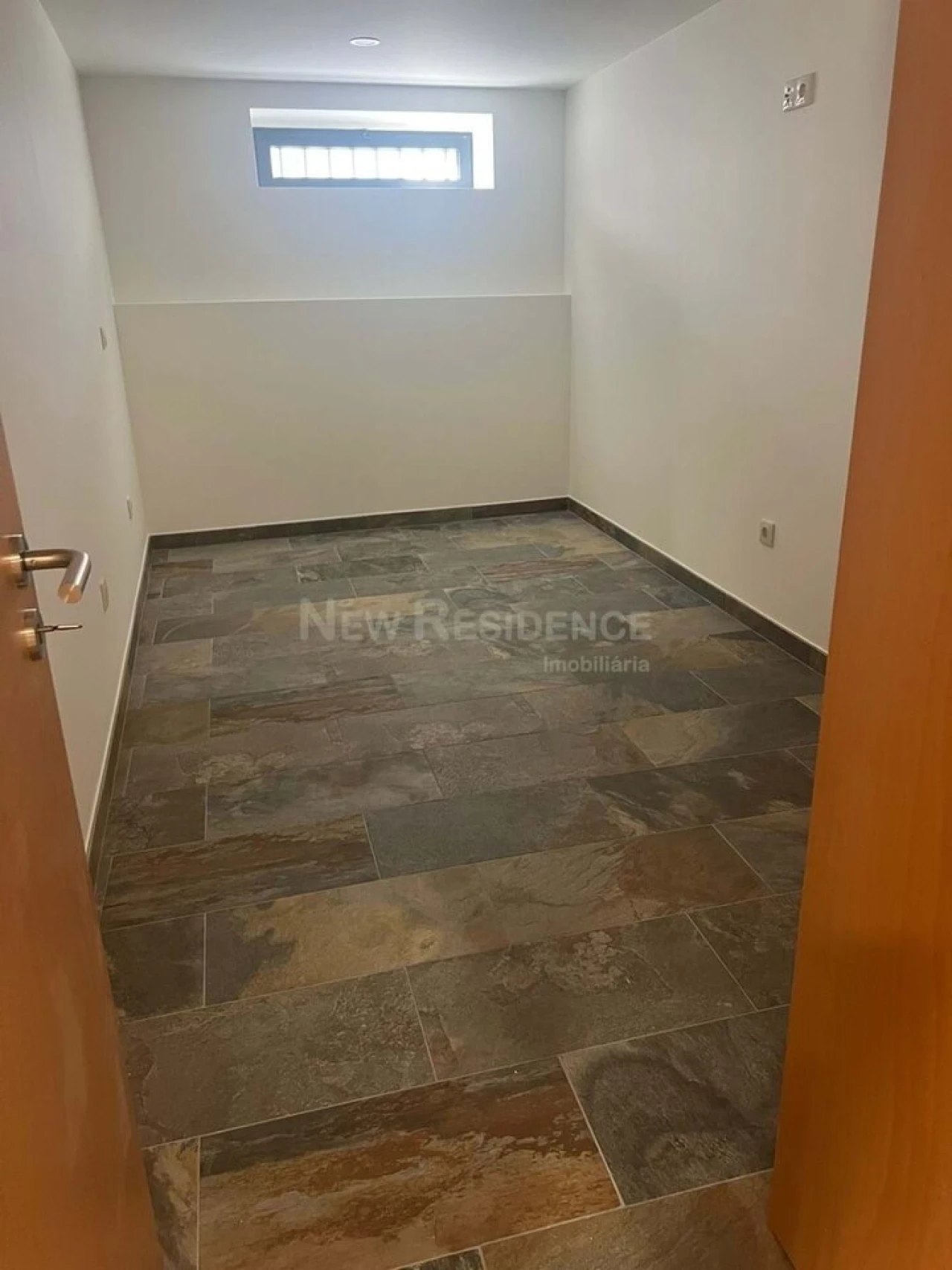 Moradia T4 para Venda em Espinho Foto 6