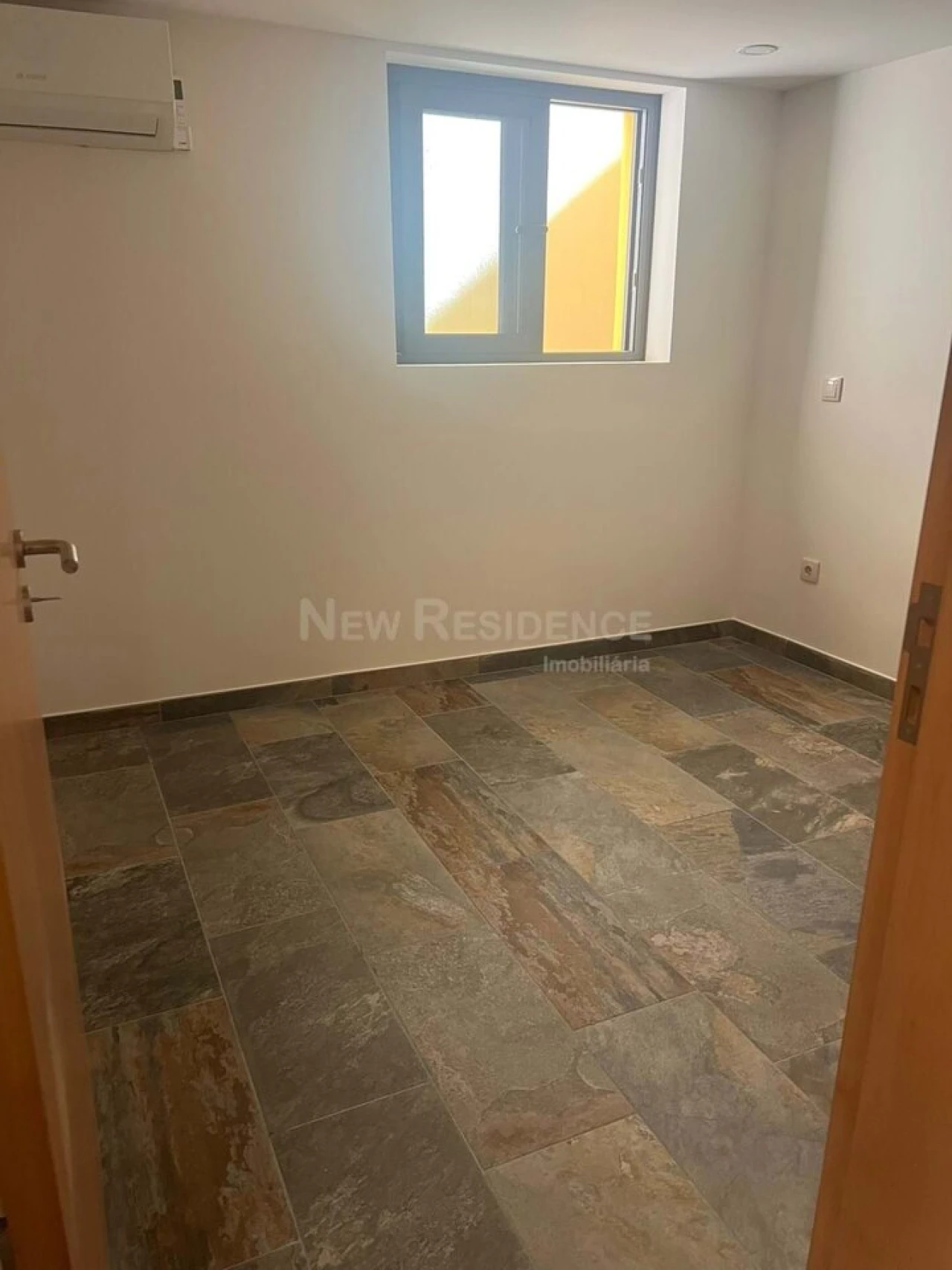 Moradia T4 para Venda em Espinho Foto 9