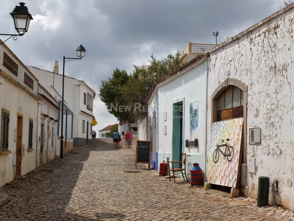 Moradia T0 para Venda em Alte Foto 18