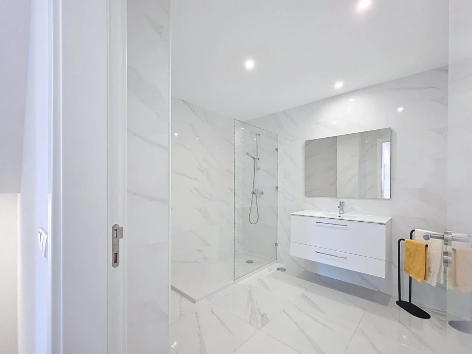 Apartamento T4 para Venda em Portimão Foto 23