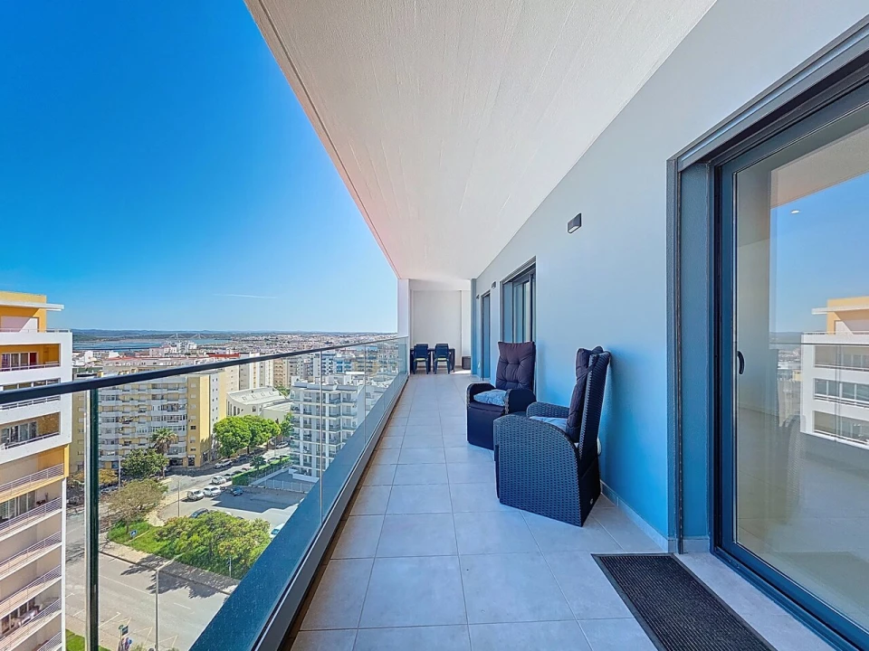 Apartamento T4 para Venda em Portimão Foto 16