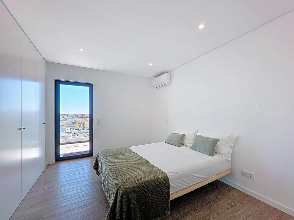 Apartamento T4 para Venda em Portimão Foto 20