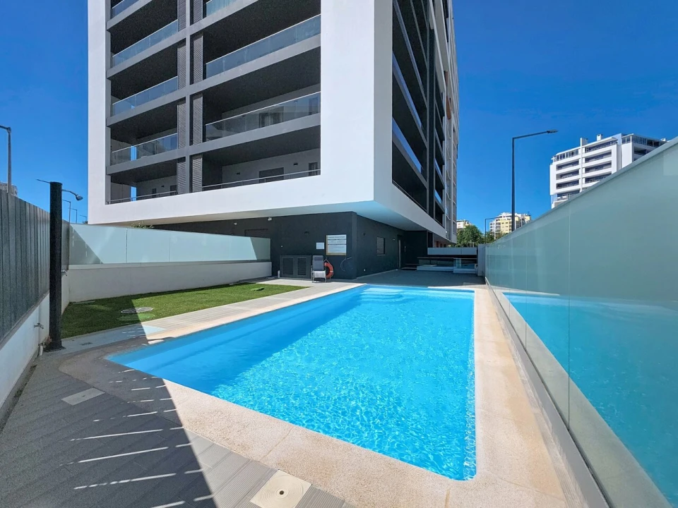 Apartamento T4 para Venda em Portimão Foto 48