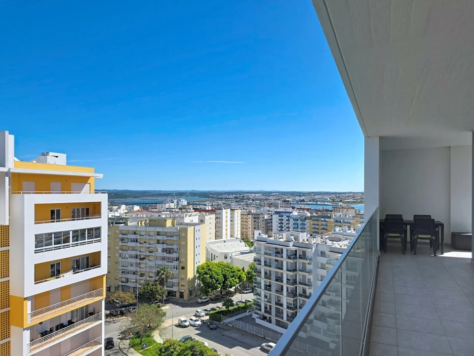 Apartamento T4 para Venda em Portimão Foto 27