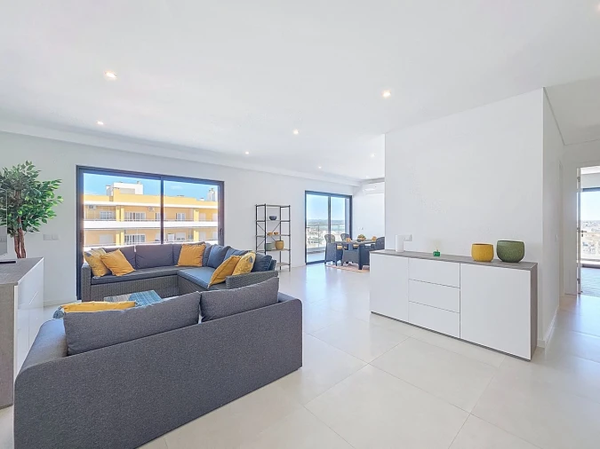 Apartamento T4 para Venda em Portimão Foto 7