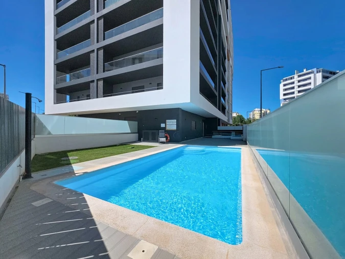 Apartamento T4 para Venda em Portimão Foto 48