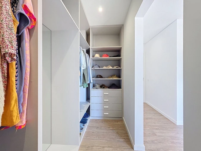 Apartamento T4 para Venda em Portimão Foto 36