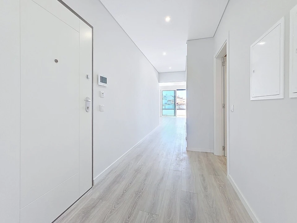 Apartamento T2 para Venda em Alvor Foto 3