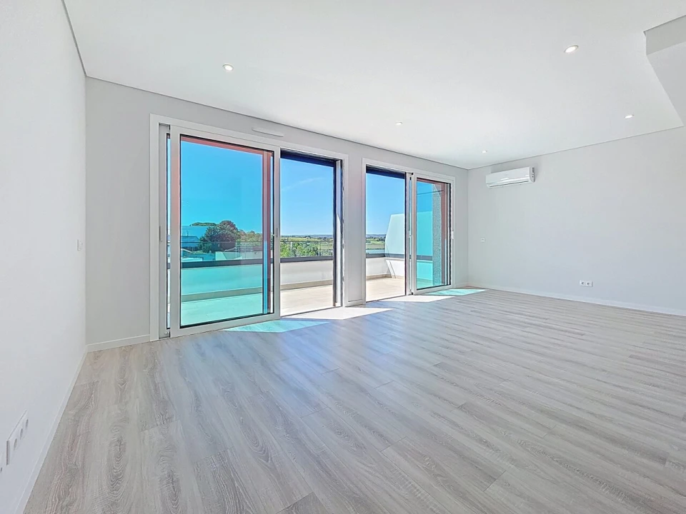 Apartamento T2 para Venda em Alvor Foto 8