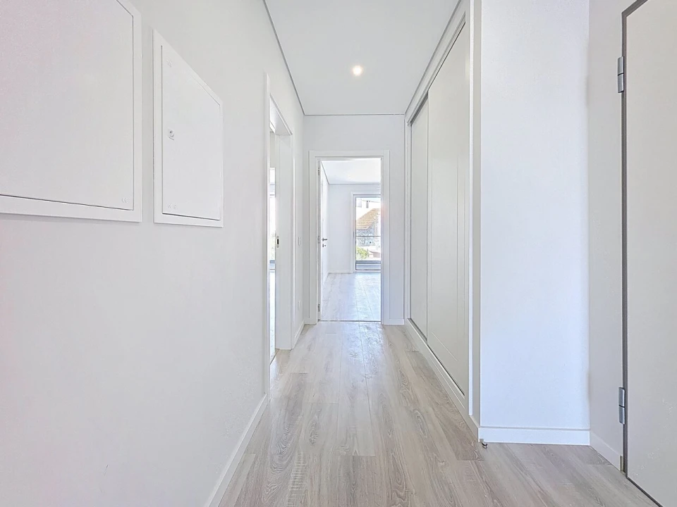 Apartamento T2 para Venda em Alvor Foto 2