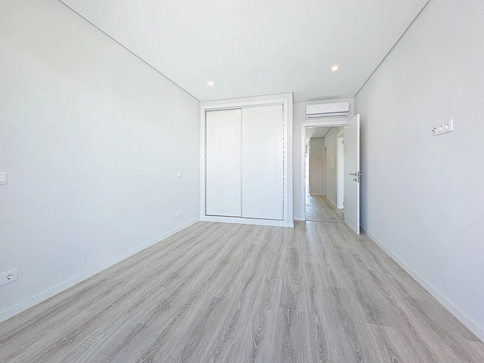 Apartamento T2 para Venda em Alvor Foto 18