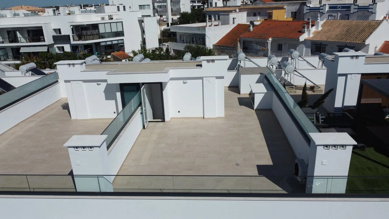 Apartamento T2 para Venda em Alvor Foto 35