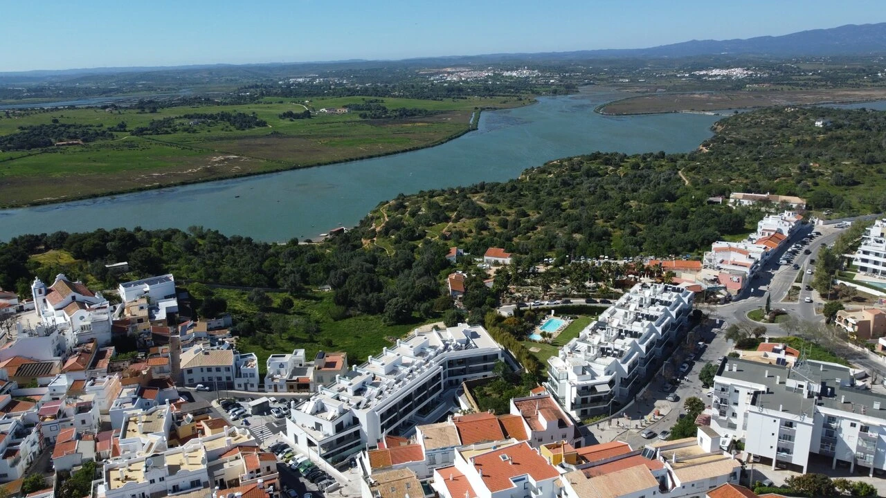 Apartamento T2 para Venda em Alvor Foto 38