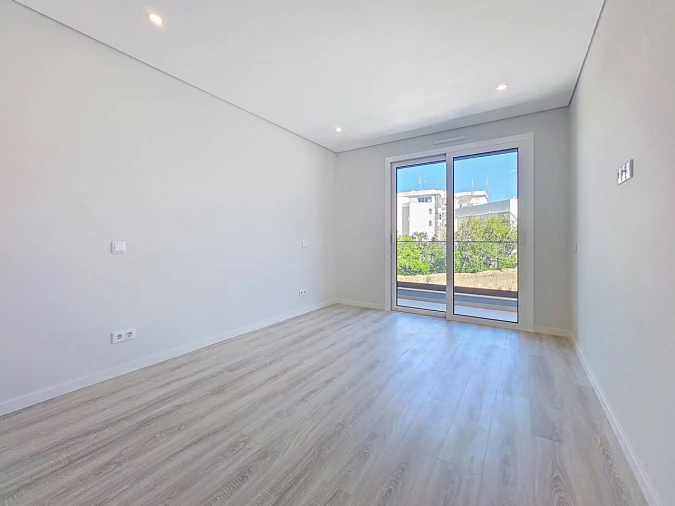 Apartamento T2 para Venda em Alvor Foto 15