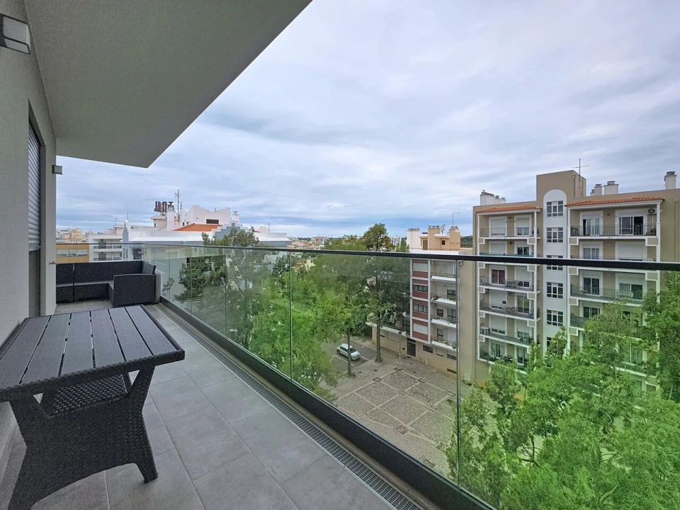 Apartamento T4 para Venda em Portimão Foto 2