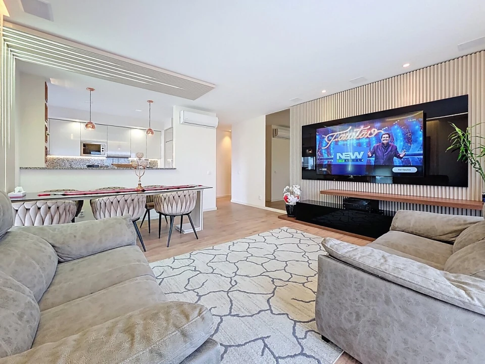 Apartamento T4 para Venda em Portimão Foto 3