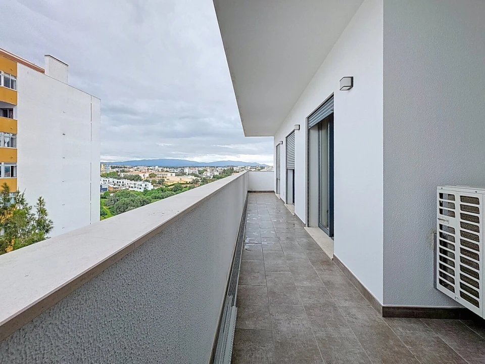 Apartamento T4 para Venda em Portimão Foto 18