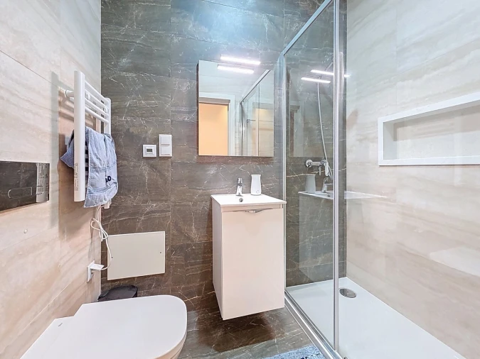 Apartamento T4 para Venda em Portimão Foto 13