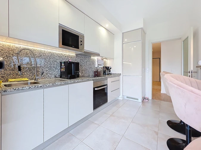 Apartamento T4 para Venda em Portimão Foto 7