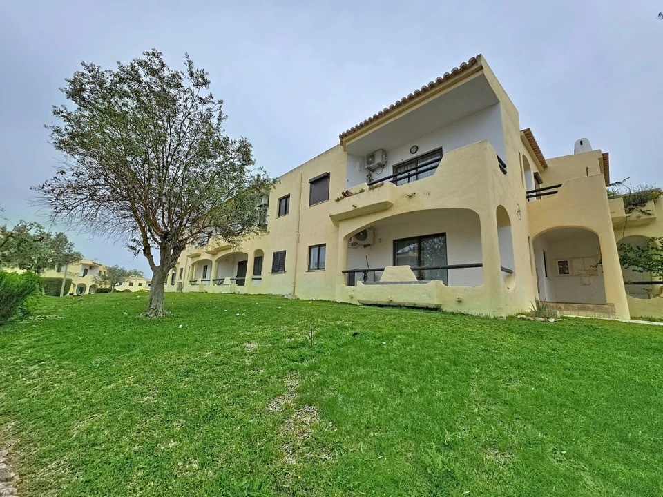 Apartamento T1 para Venda em Alvor Foto 2