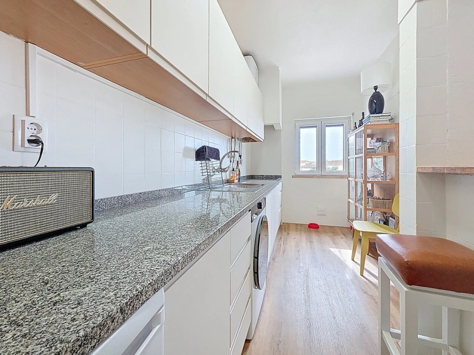 Apartamento T1 para Venda em Alvor Foto 4