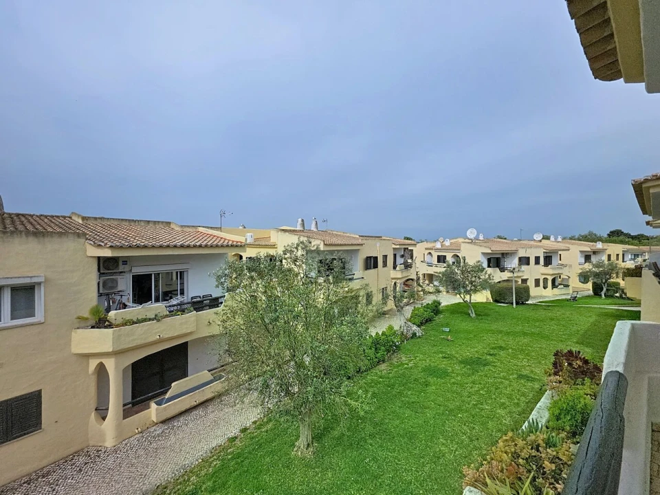 Apartamento T1 para Venda em Alvor Foto 7