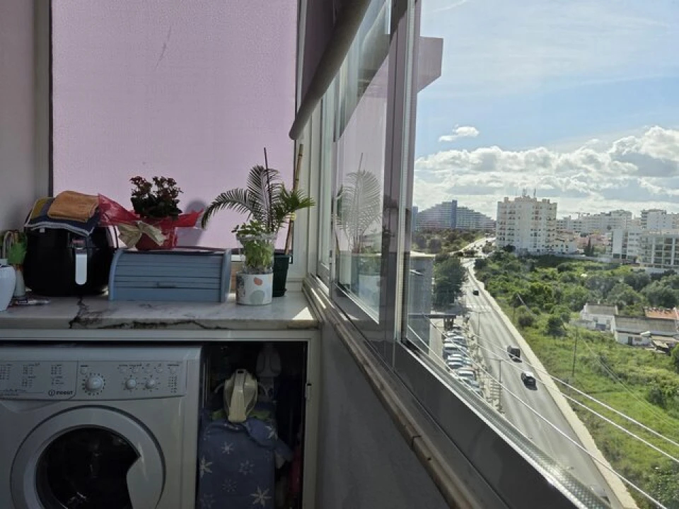 Apartamento T2 para Venda em Portimão Foto 6